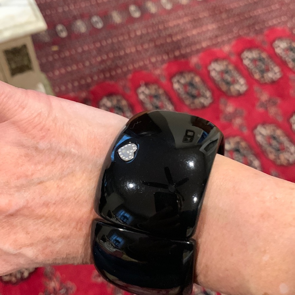 Stella and Dot stretch black bracelet